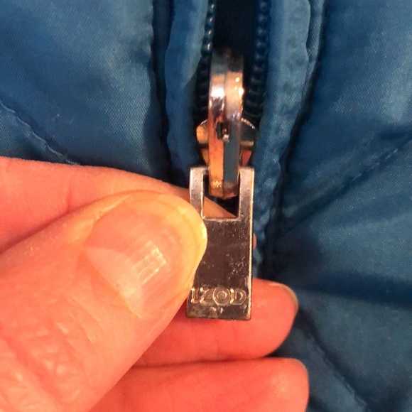 Gorgeous reversible quilted fleece IZOD vest! - Picture 8 of 10